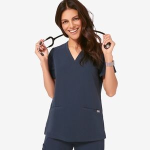FIGS Casma three pocket scrub top - dark harbor XS